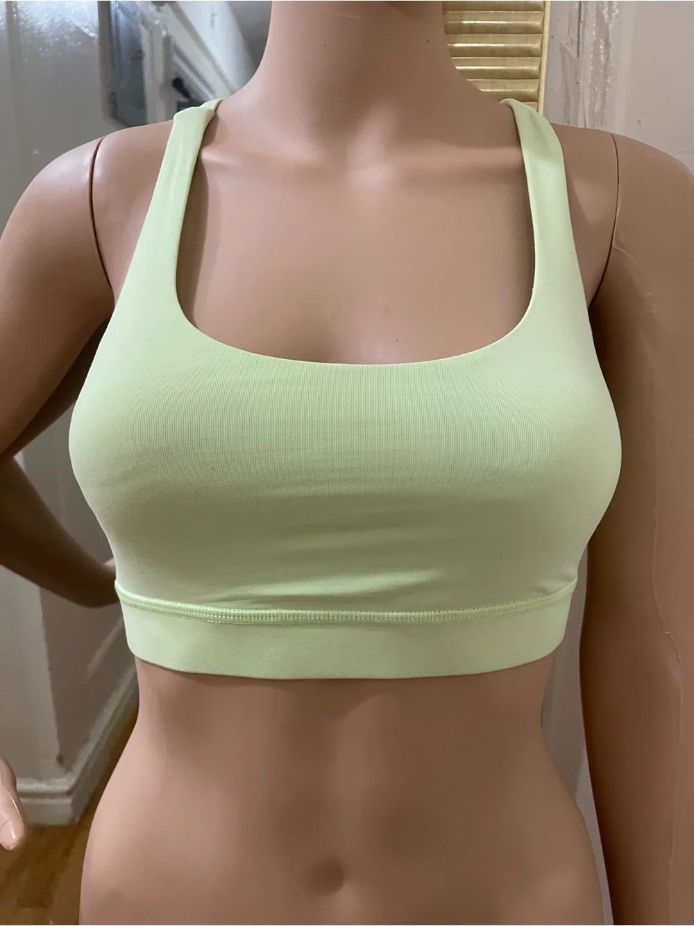 Lululemon Light Green Women's Sports Bra - Double Strap Comfort